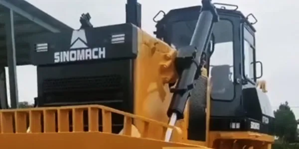 بلدوزر مجنزر (زاحف)، YD320