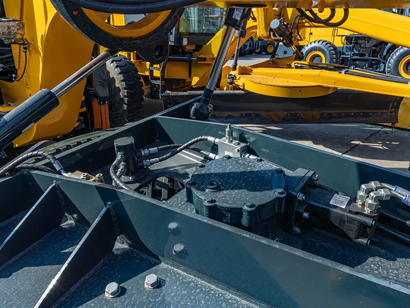 لودر بعجلات (قوة وسرعة في الغرف والتحميل)، ZL80H