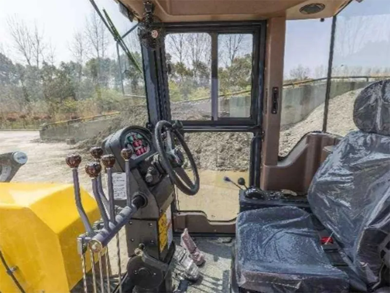 جريدر ممهدة، PY130H