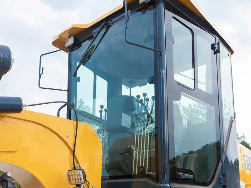 جريدر ممهدة، PY220H