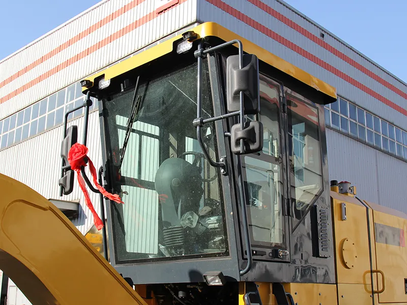 جريدر ممهدة، PY320T