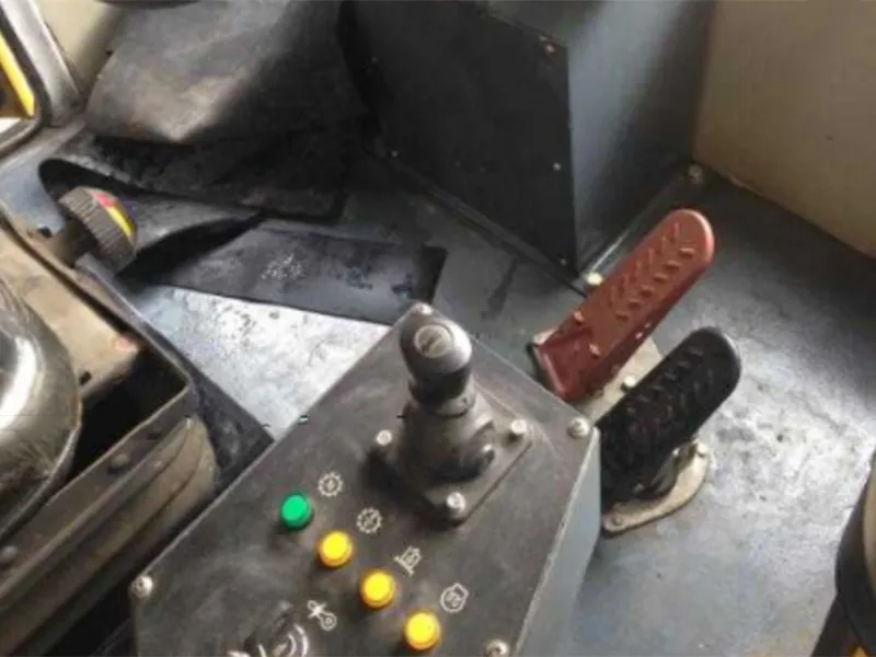 مدحلة ضغط النفايات، GYL263