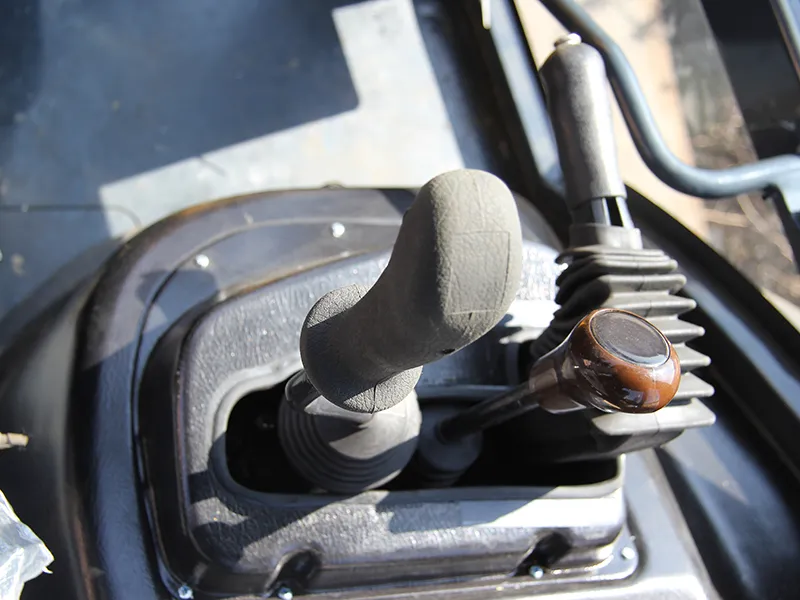 نظام تحكّم تجريبي هيدروليكي كامل لأعمال التحميل والحفر