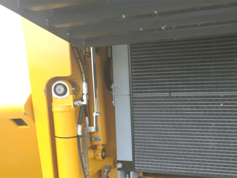 ماكينة رصف الأسفلت مجنزرة، GYA9000