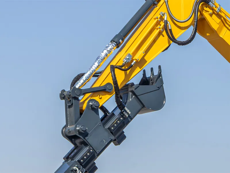 حفار مجنزر متطور لتحميل الأخشاب، ZG135CF