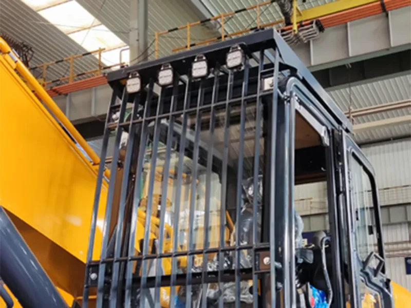 حفار مجنزر مع ملقط لمناولة المواد بكفاءة، ZG210H